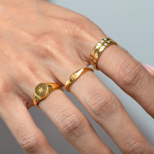 Cincin Tanda Bintang Emas