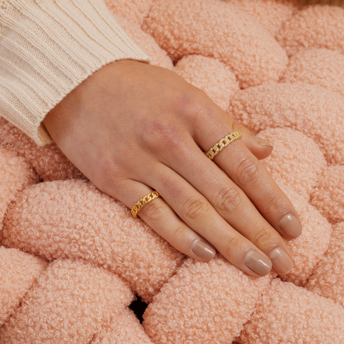 Cincin Rantai Emas Bersilangan CZ