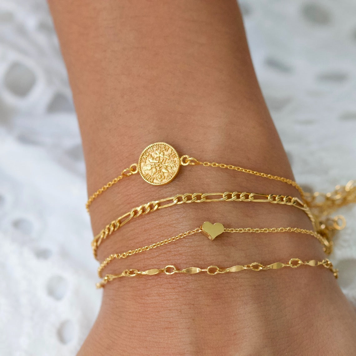 Color:Gold