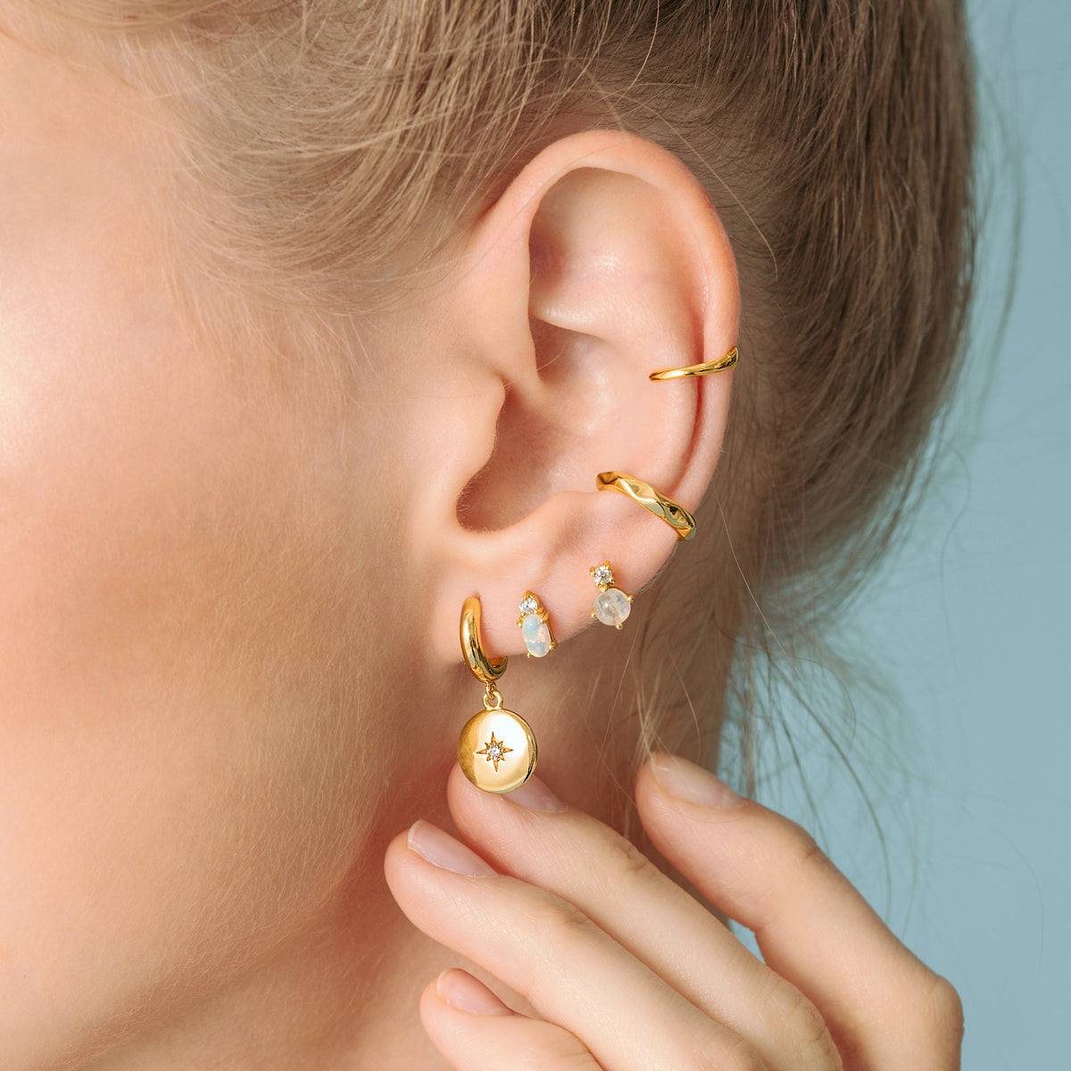 Color:Gold